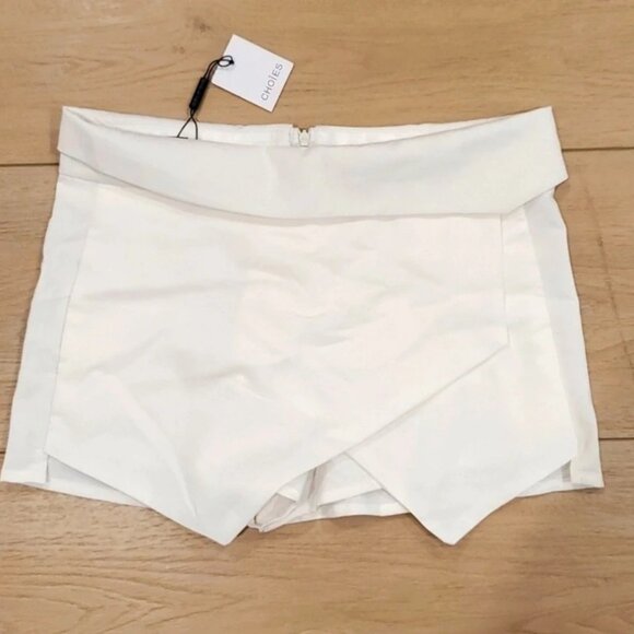 Choies Pants - NWT! White Elegant Wrap Skort Size M